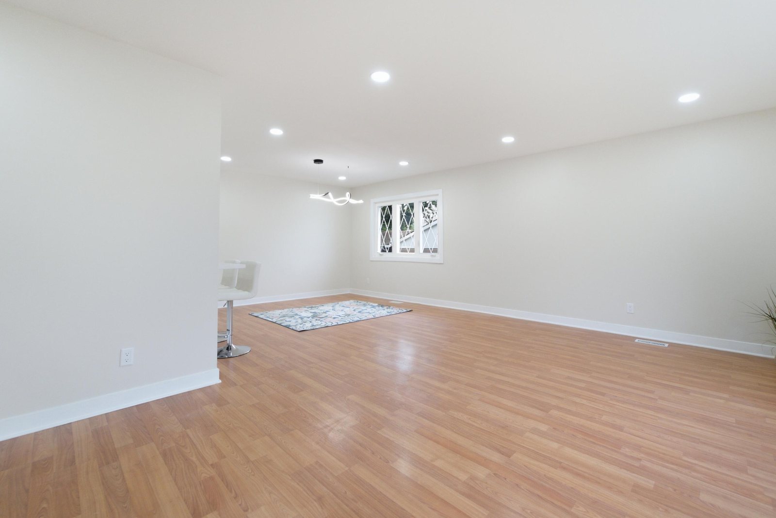 Griffith remodel living and dining room
